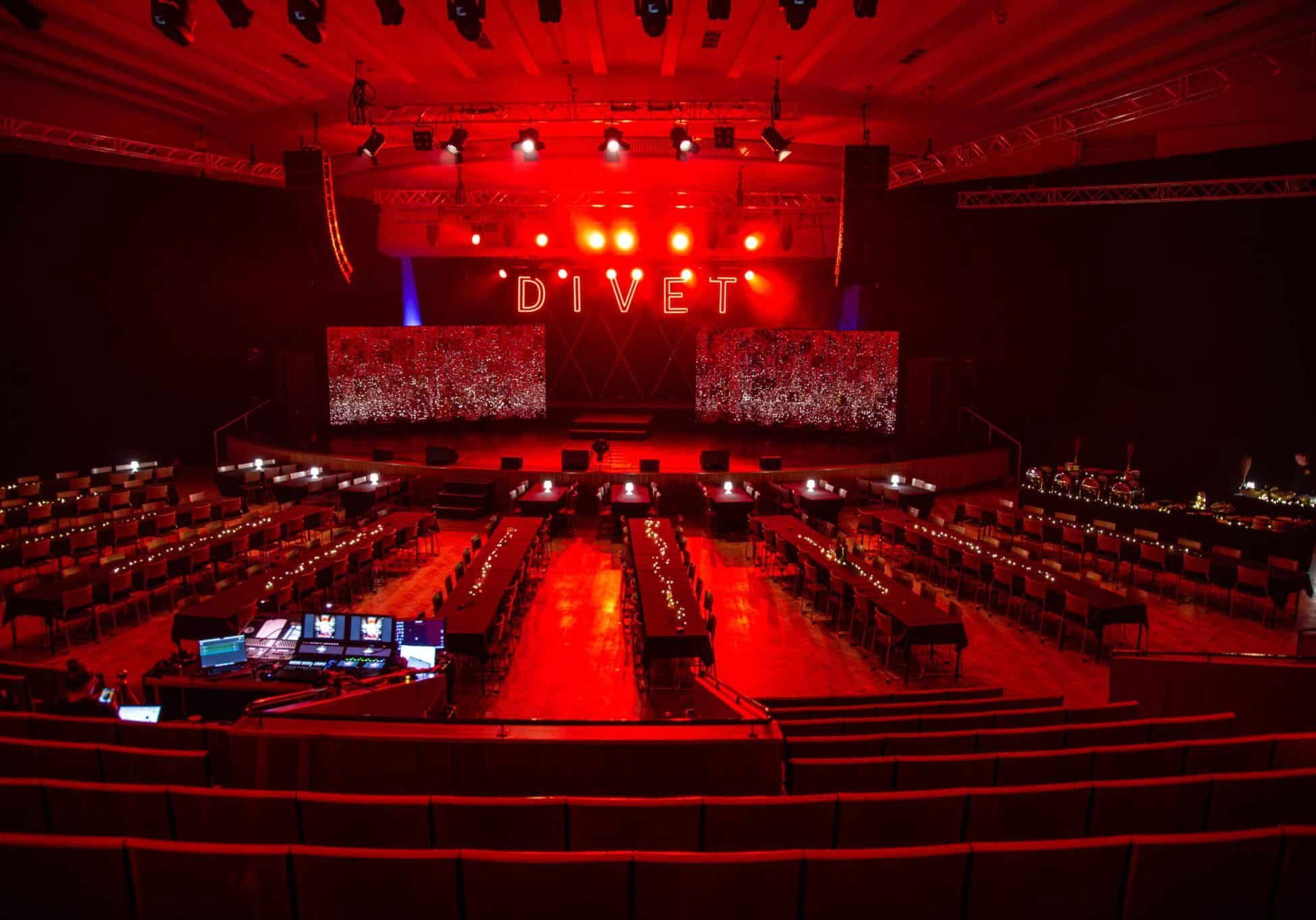 Divet show pikkujoulut Kulttuuritalolla